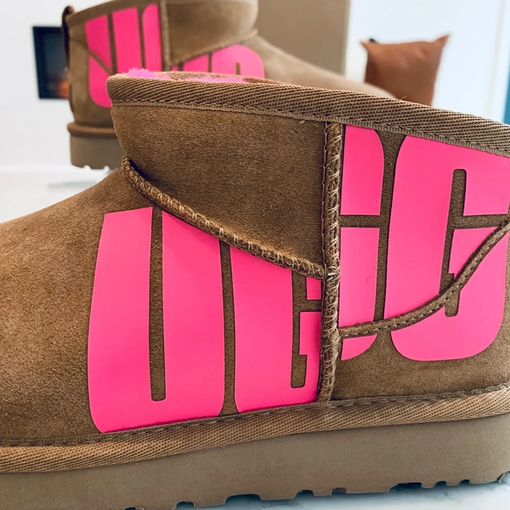 New UGG Classic Ultra Mini Chopd Logo Boot - Picture 3 of 9